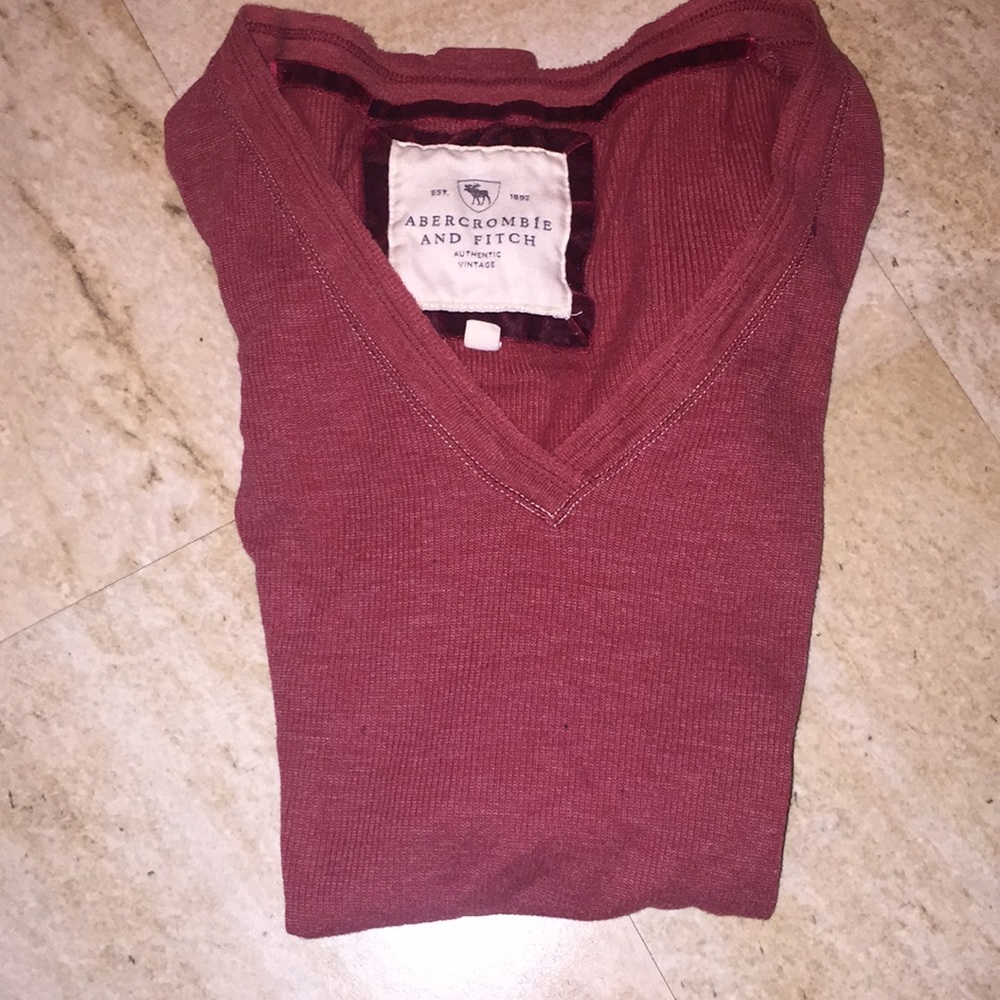 Maroon Abercrombie and Fitch thermal.